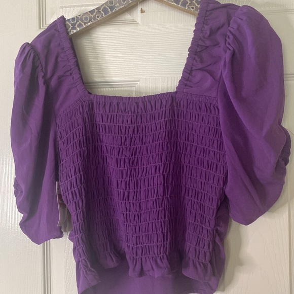 Open Edit Cropped Blouse - Picture 5 of 8